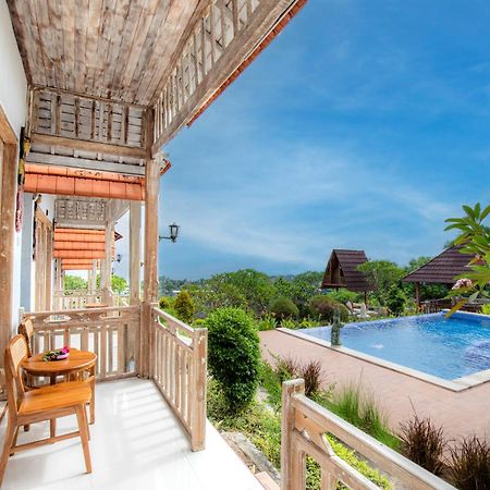D'Arya Sea View Hotel Batununggul Eksteriør billede