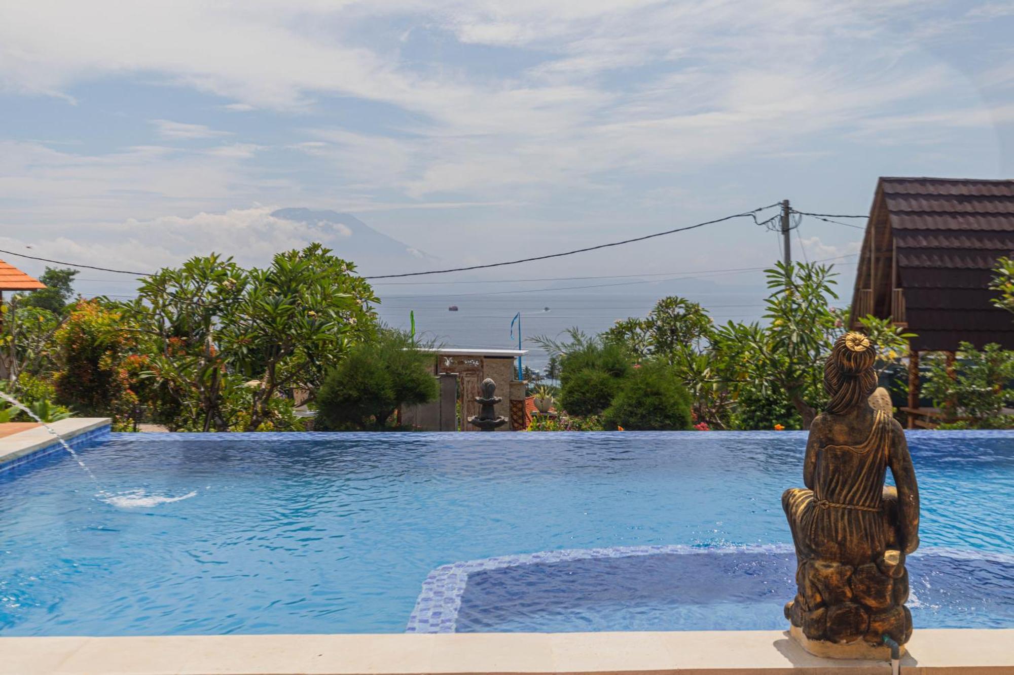 D'Arya Sea View Hotel Batununggul Eksteriør billede