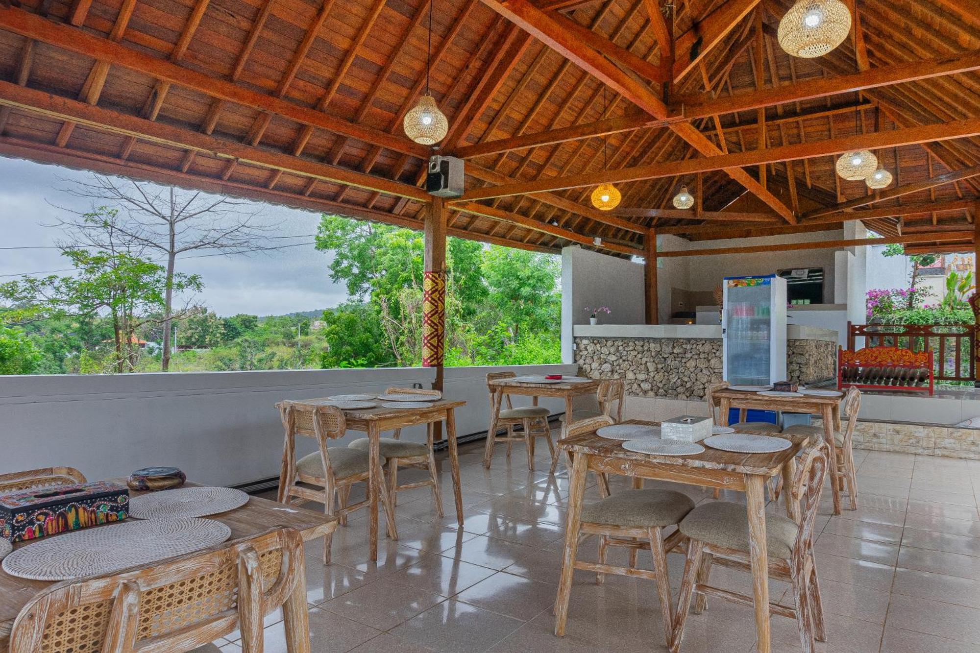 D'Arya Sea View Hotel Batununggul Eksteriør billede