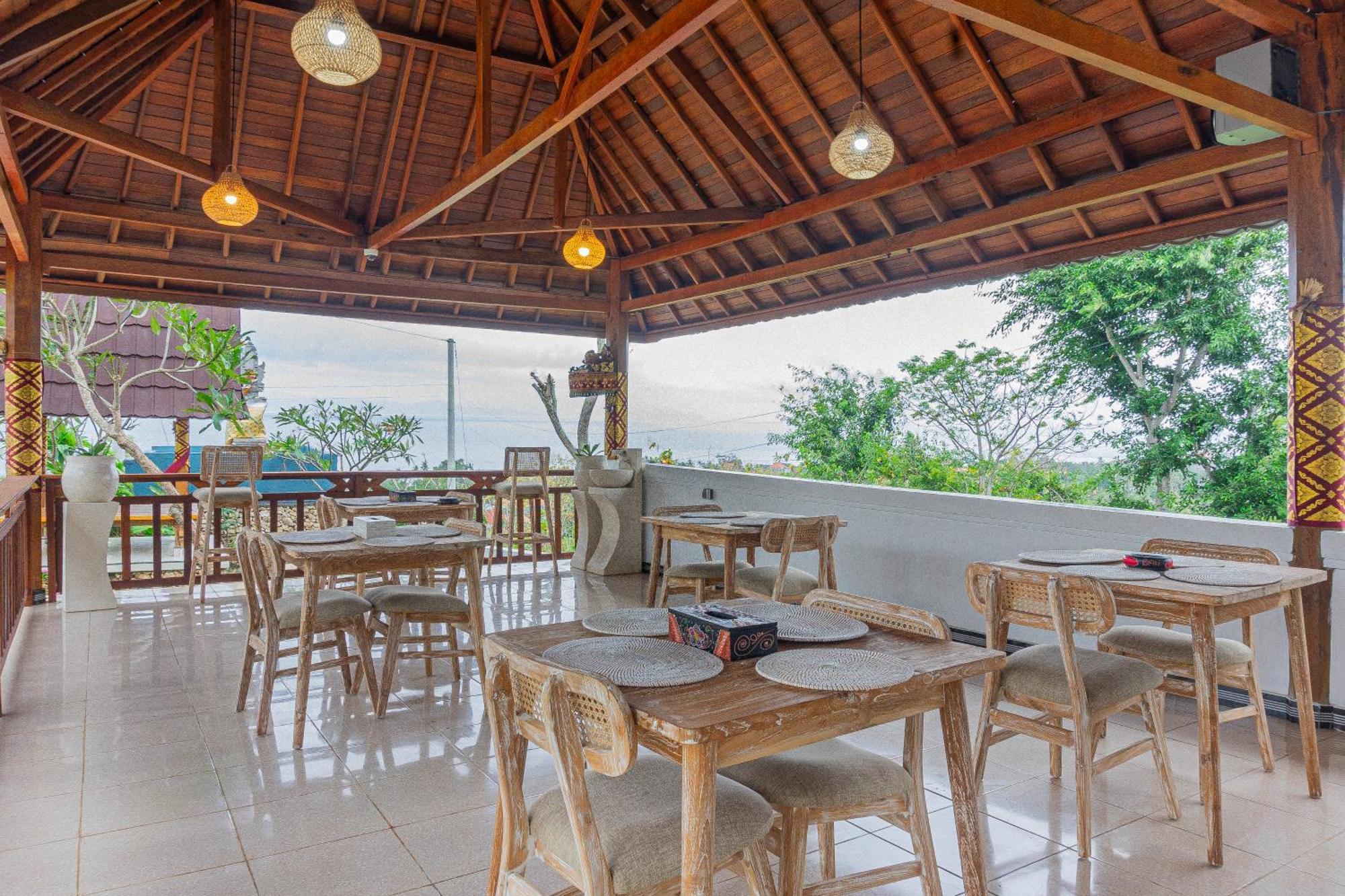 D'Arya Sea View Hotel Batununggul Eksteriør billede