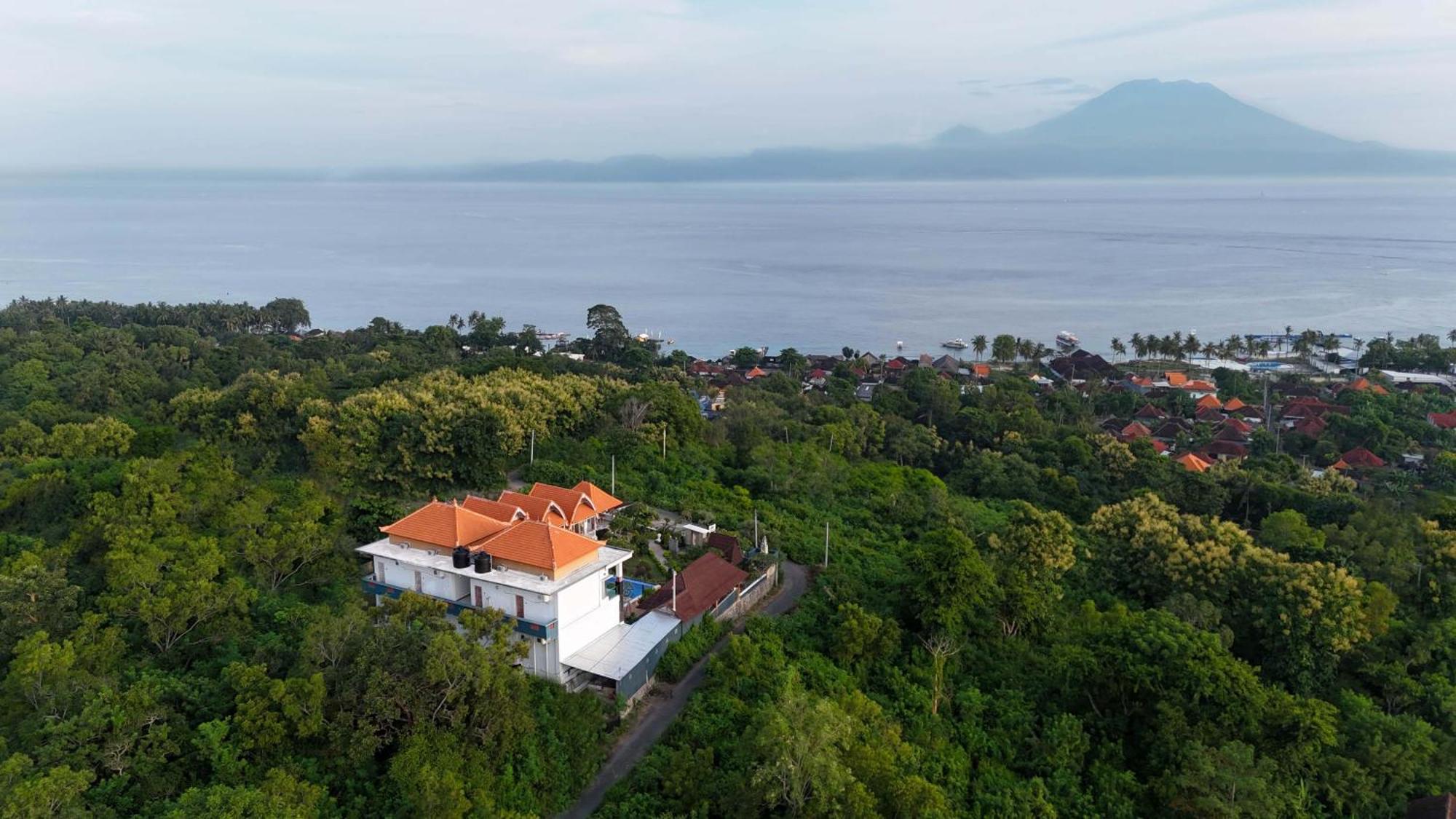 D'Arya Sea View Hotel Batununggul Eksteriør billede