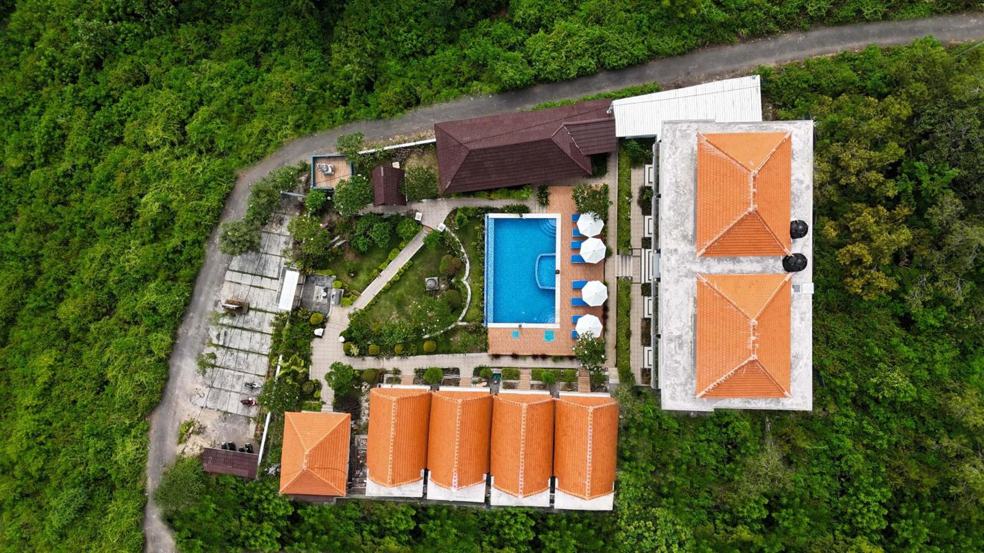 D'Arya Sea View Hotel Batununggul Eksteriør billede